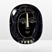 Large Pablo Picasso VISAGE DE FEMME Platter (A.R. 220) - Sold for $32,000 on 06-02-2018 (Lot 56).jpg